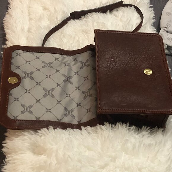 - Aimee Kestenberg - Expandable Leather Crossbody - Great Condition - Dust - Picture 6 of 9